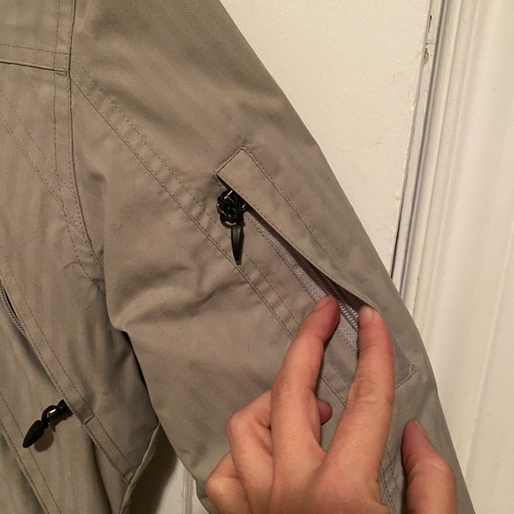 Size SM Ladies BOARD DOKTER Winter Jacket - Picture 9 of 16